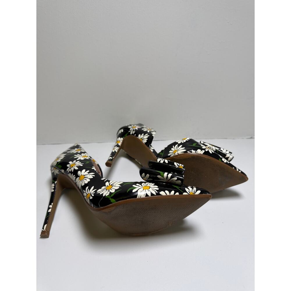 Betsey Johnson Prince Black Daisy Floral Patent D'Orsay Bow Pumps Heels Size 8 - Picture 5 of 6